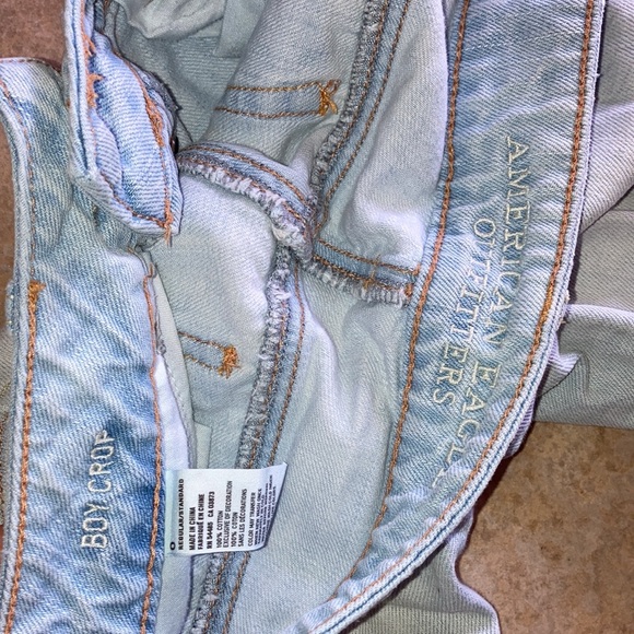 American Eagle Boy Crop Distressed Jeans Size 0 - Picture 3 of 3